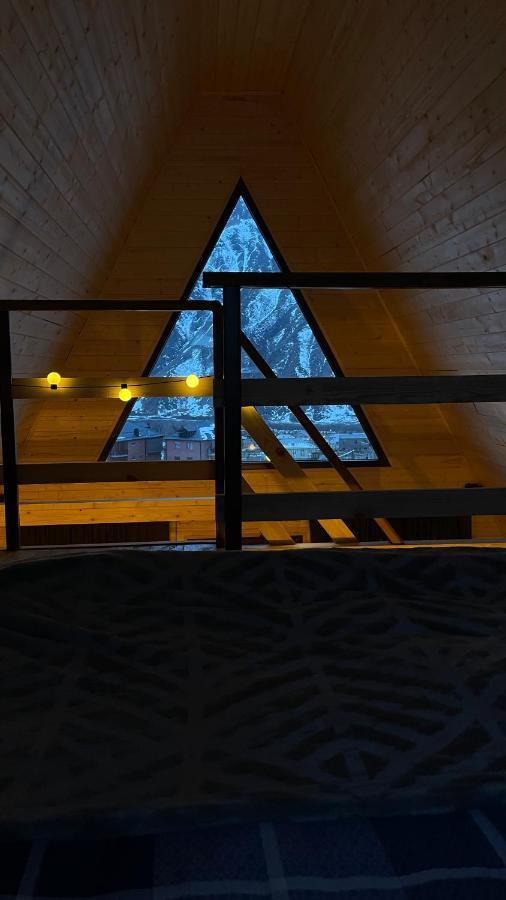 Aura Cottages Kazbegi Esterno foto