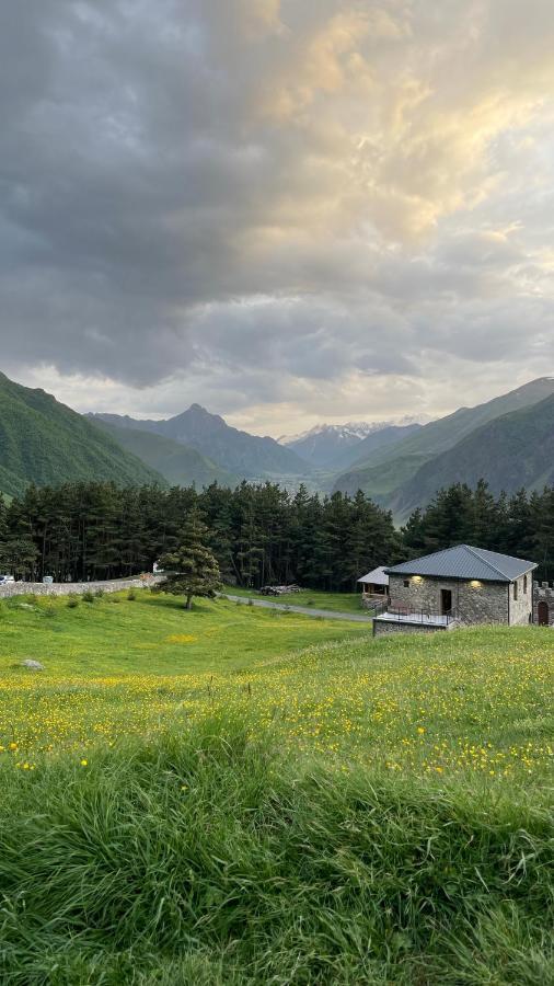 Aura Cottages Kazbegi Esterno foto