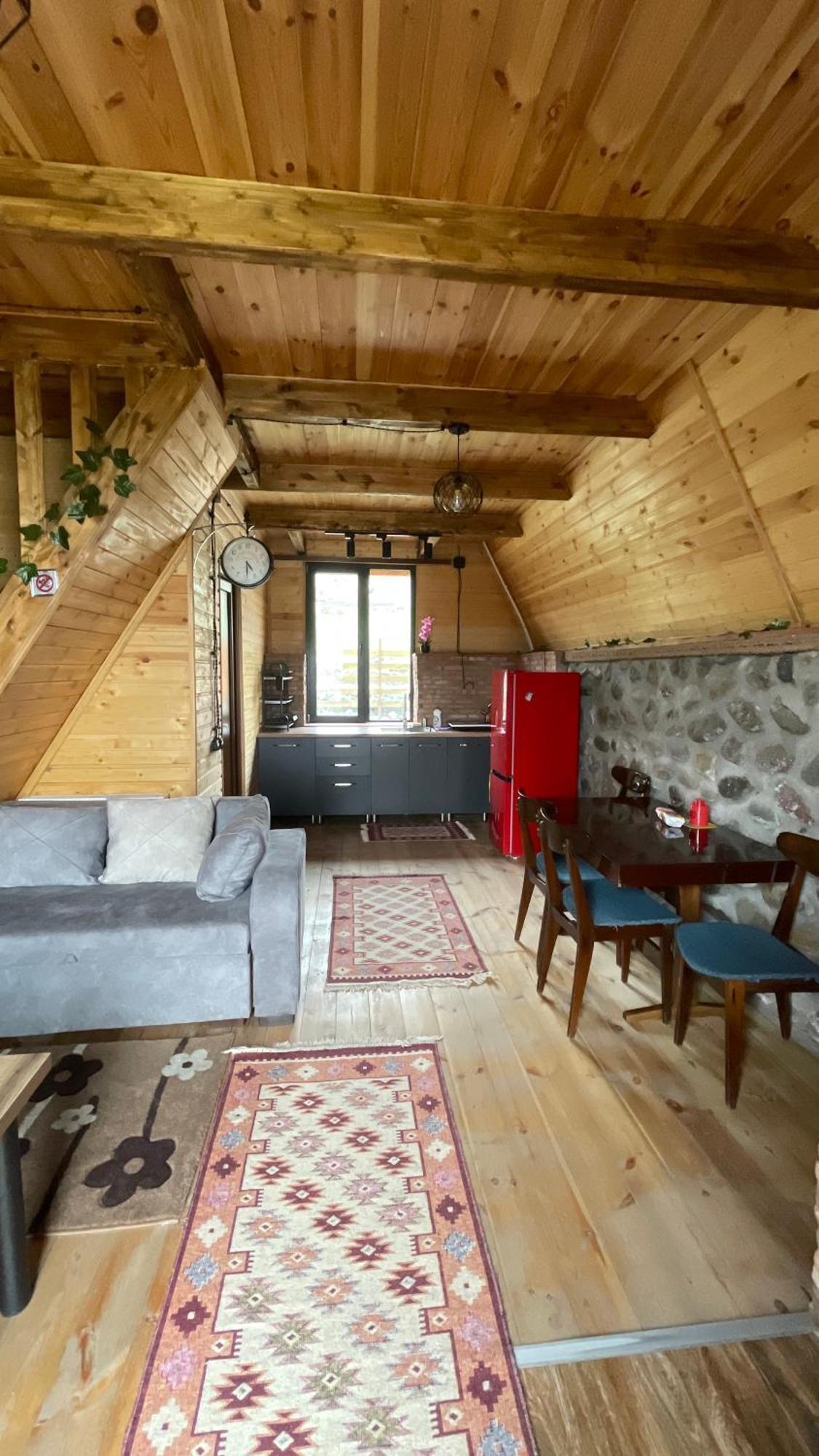 Aura Cottages Kazbegi Esterno foto
