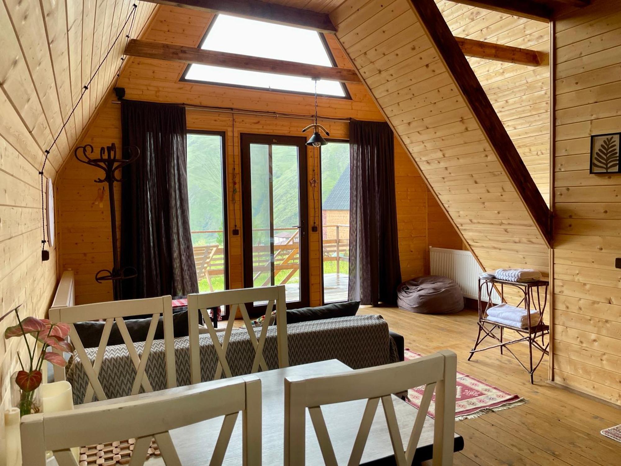 Aura Cottages Kazbegi Esterno foto